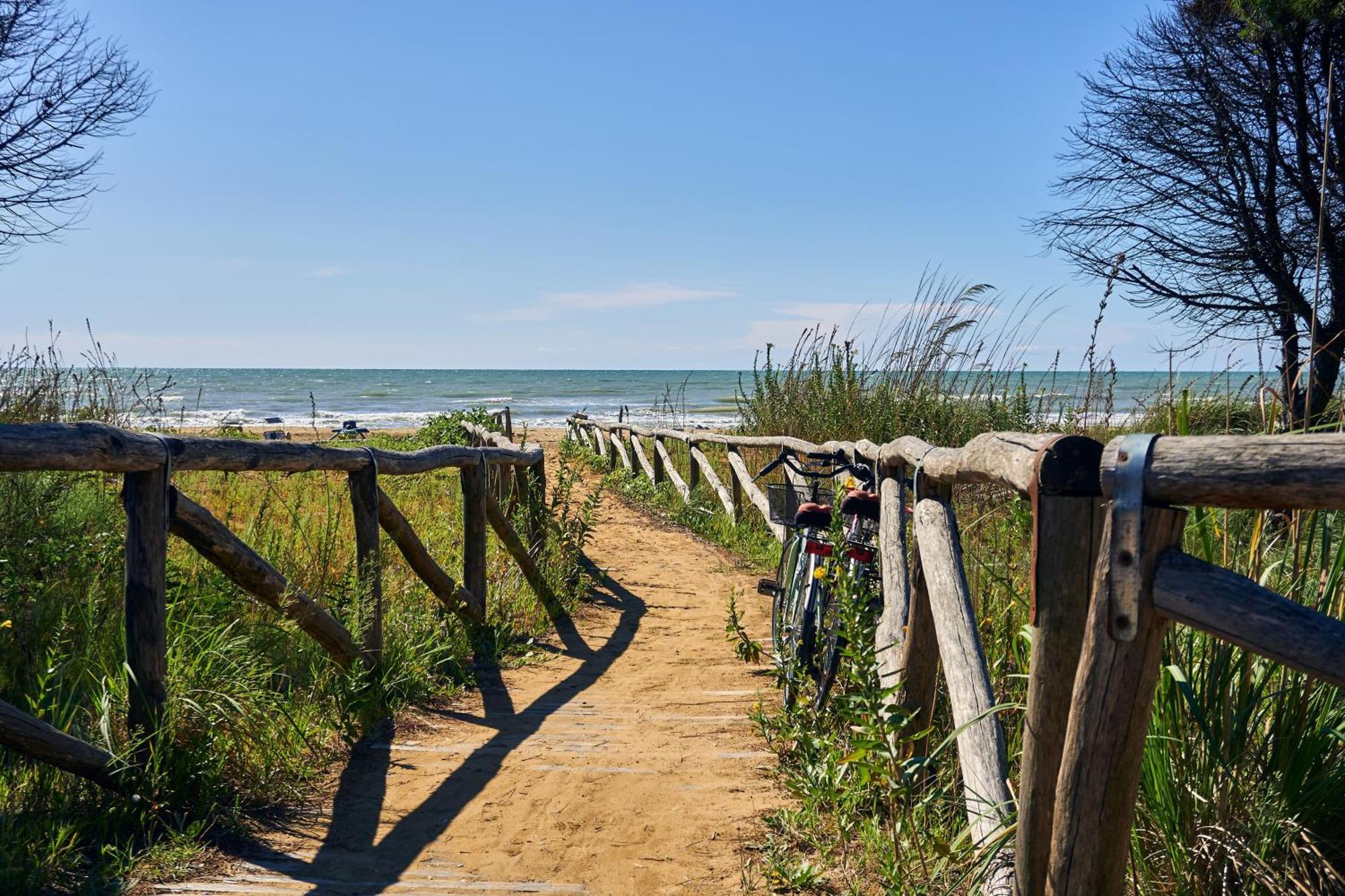 Nice Two-Bedroom Apartment 150M From The Beach Bibione Extérieur photo